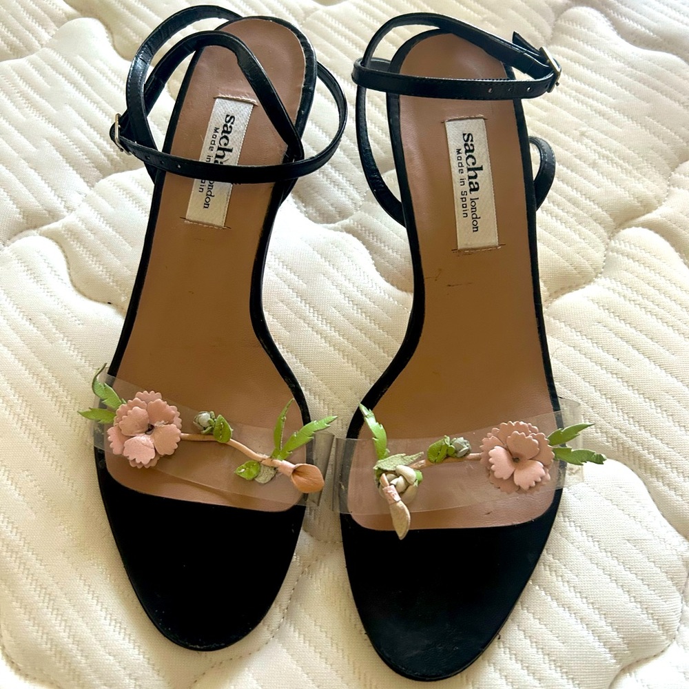 Beautiful illusion sandals with an ankle strap.  Perfect for that summer soirée